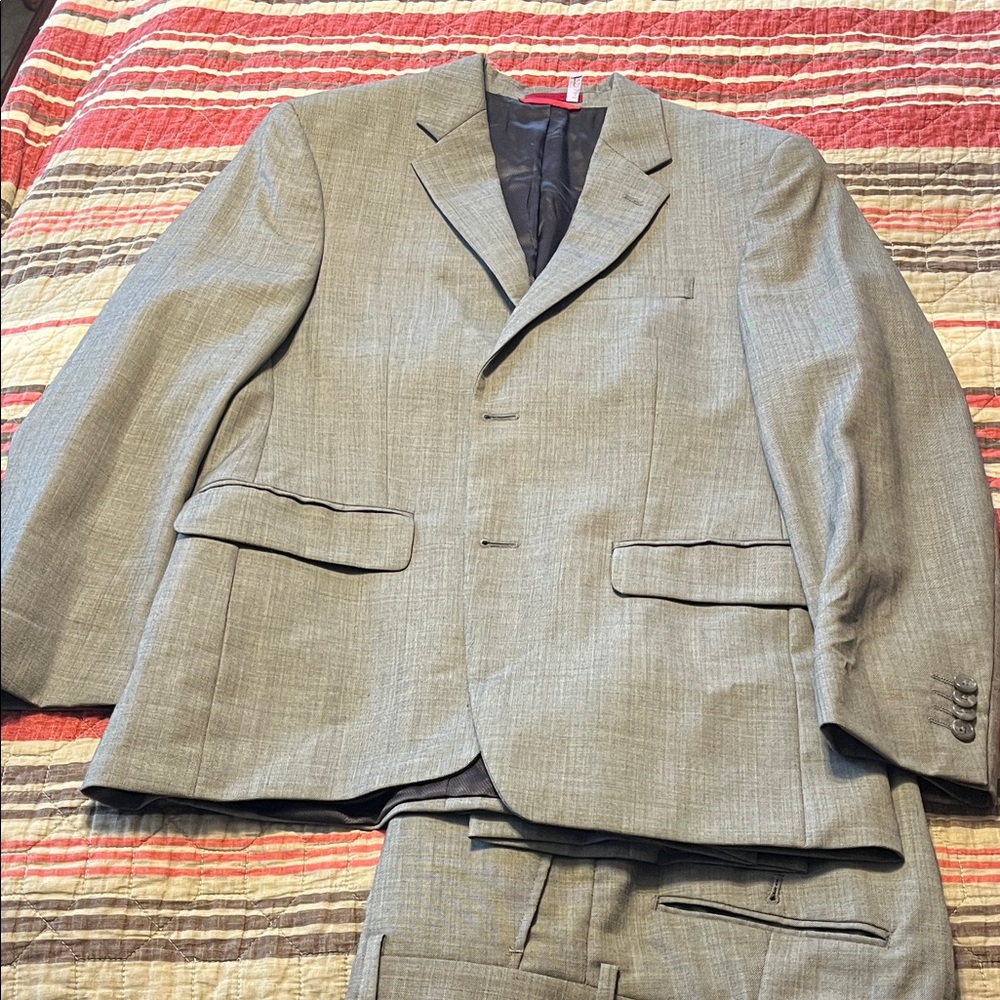 Alfani Light Gray Wool Men's Suit - Medium